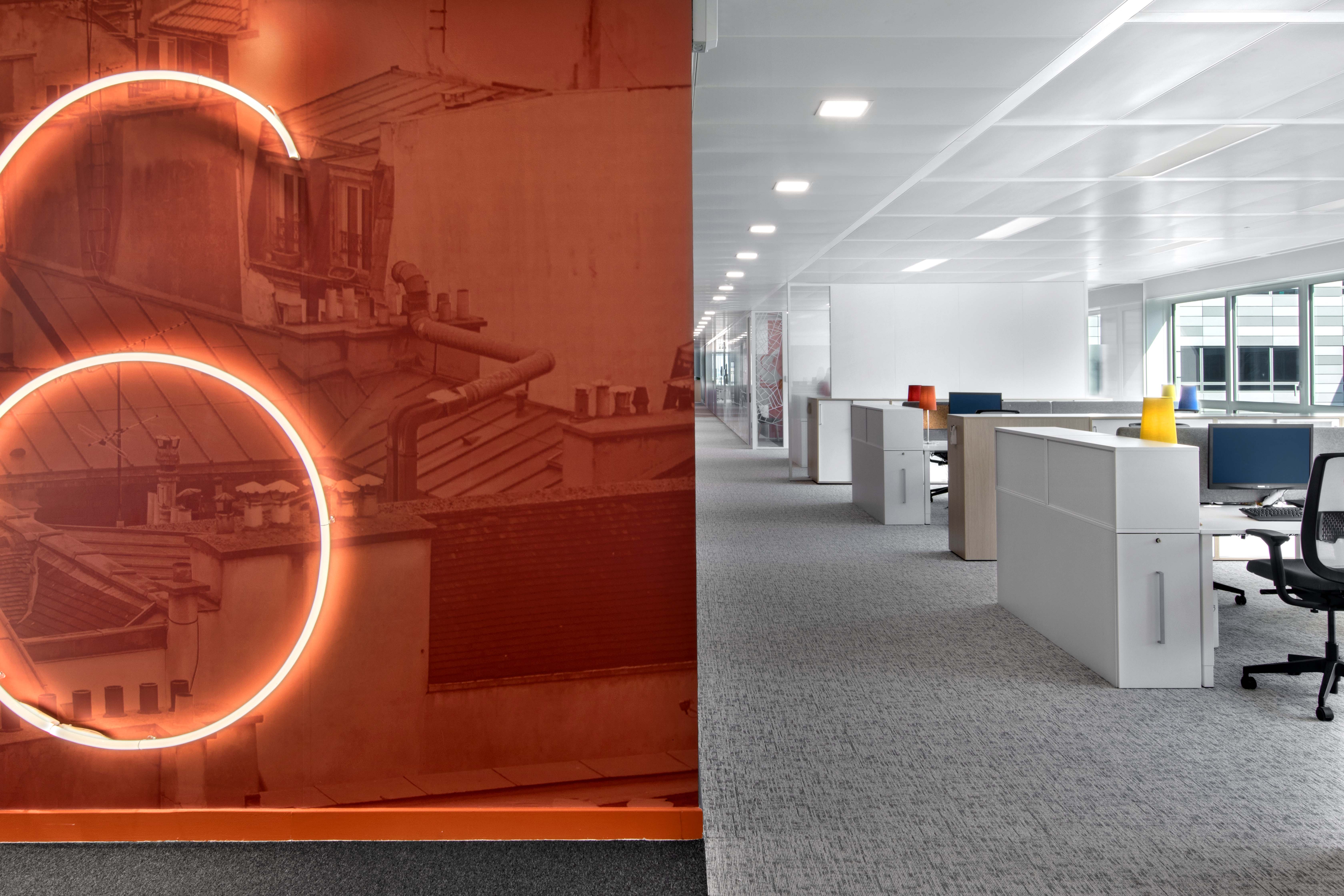 INFLUENCE ZAC-sml-330-com (3).jpg